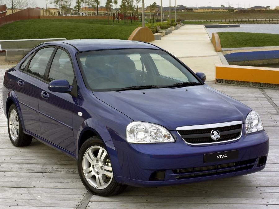  Holden Viva Sedan 2005 года  (фото 2 из 18)